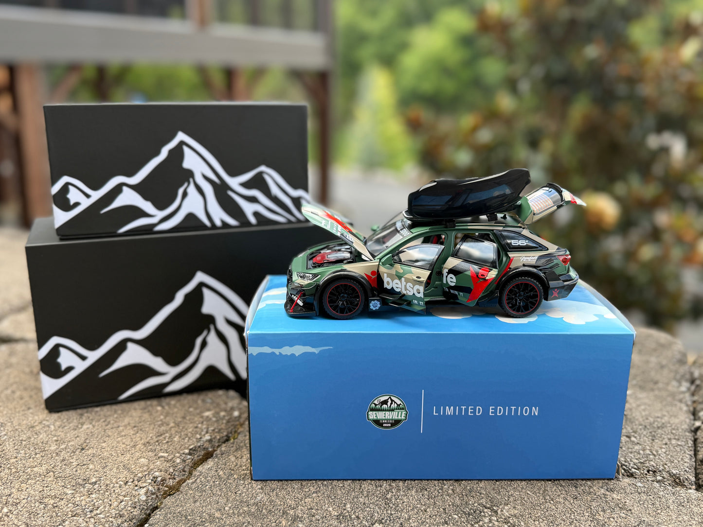 1:24 Audi wagon Slammedenuff Gatlinburg model car collab